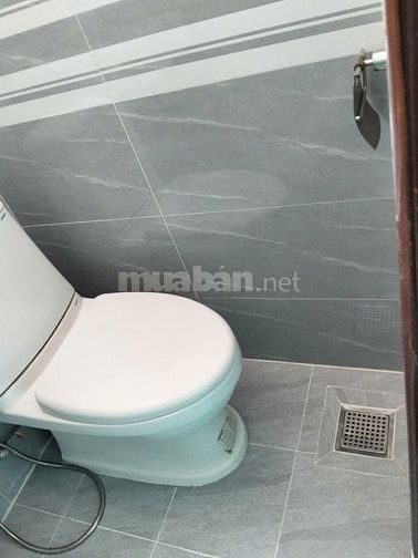 CHÍNH CHỦ BÁN NHÀ NGAY NGÃ TƯ NGÔ QUYỀN VÀ 3 THÁNG 2, QUẬN 10 CŨ