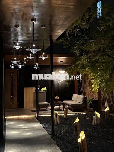 CHO THUÊ NHÀ HÀNG 𝐅𝐈𝐍𝐄 𝐃𝐈𝐍𝐈𝐍𝐆 CAO CẤP NÚP HẺM - QUẬN 1 - 135 TRIỆU