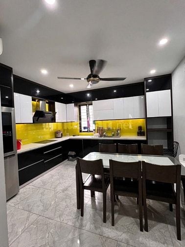Bán nhà phố Hoàng Cầu, Đống Đa 68m, 8 tầng, mt 4.5m. Giá: 39.9 tỷ