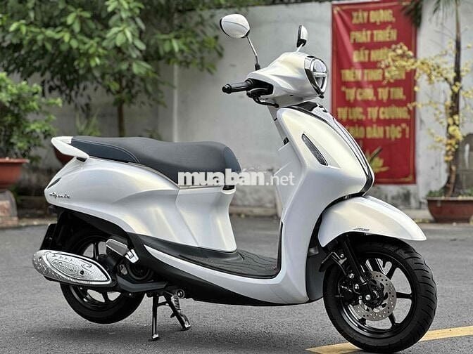Yamaha Grande Trắng ngọc trai 4200km