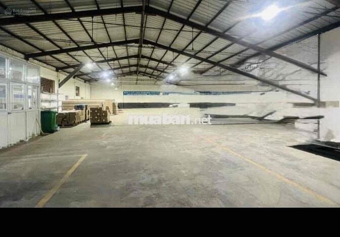 Cho thuê hẻm xe công Trương Công Định 300m giá 30tr