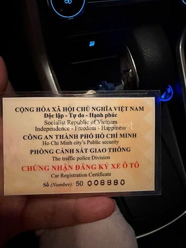 Xe Ford Ecospost TITANIUM, phiên bản Đặc biệt, màu trắng.t 