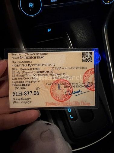 Xe Ford Ecospost TITANIUM, phiên bản Đặc biệt, màu trắng.t 