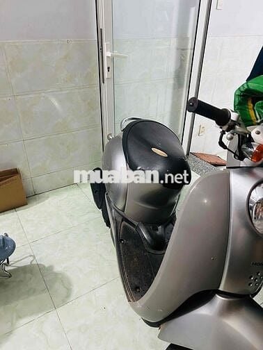 Honda Scoopy 50cc màu Bạc