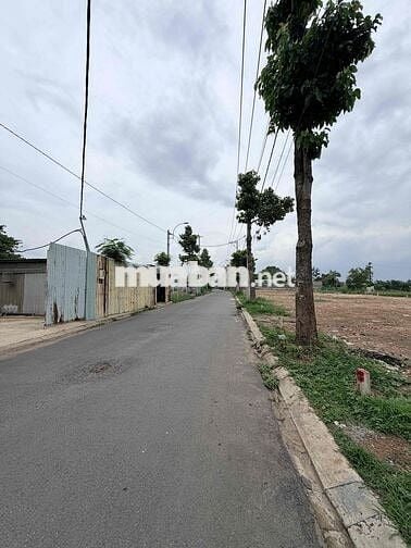 Bán 27 Lô Mặt Tiền Xuân Thới Thượng 26