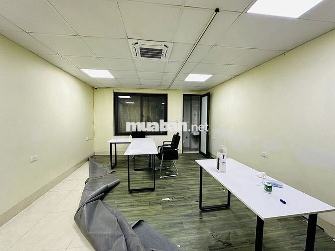 Văn phòng 65m² tại số 435 Nguyễn Khang - Cầu Giấy. Giá 9.5 triệu