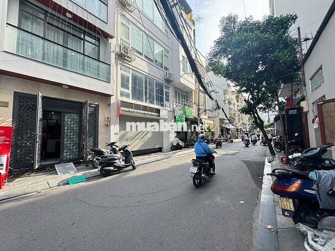 Sang Nhà CHDV 7pn 7wc Có NT Giá 18tr Giữ Giá 04 Năm Sang 150tr Ạ LH Em