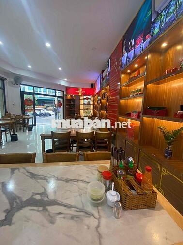 *** NHÂN VIÊN PHỤC VỤ
