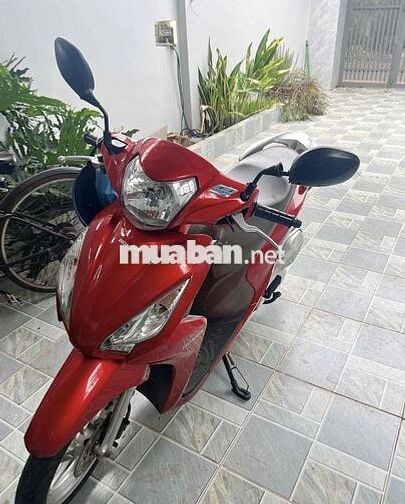 Honda Vision màu Đỏ
