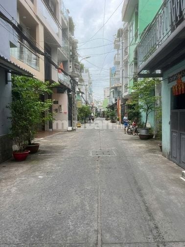 NGỘP BANK 9 TỶ BÁN ĐẤT TẶNG NHÀ 3 LẦU HXH LẠC LONG QUÂN P.5 QUẬN 11 
