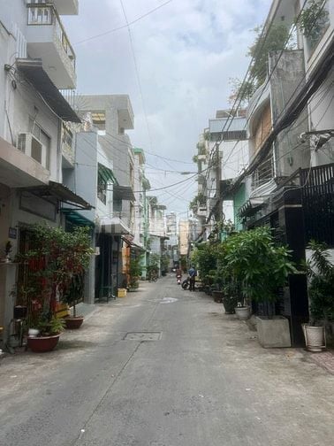 NGỘP BANK 9 TỶ BÁN ĐẤT TẶNG NHÀ 3 LẦU HXH LẠC LONG QUÂN P.5 QUẬN 11 
