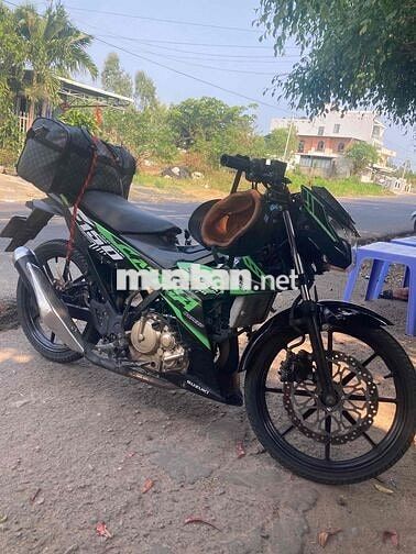 Suzuki Satria F150 Đen xanh