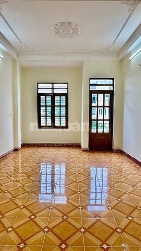 Bán nhà 4 tầng sổ hồng riêng mặt tiền Trịnh Đình Trọng