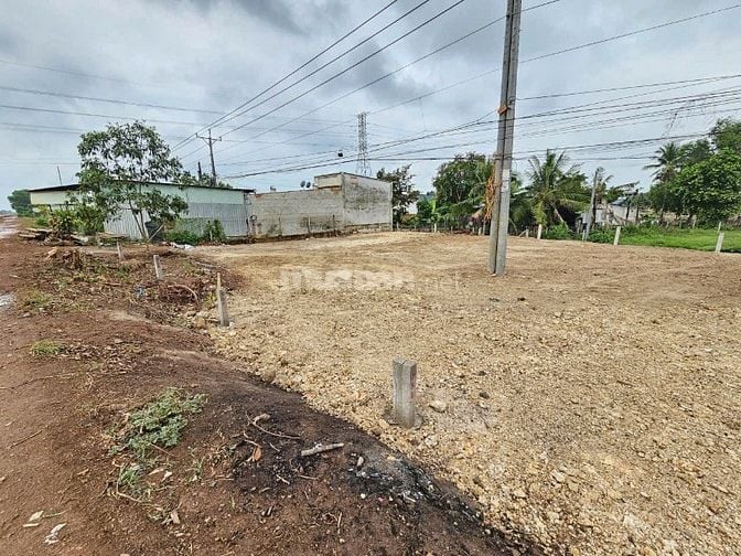 Đất thổ cư KCN Phước Đông. 2 mặt tiền, 115m² giá chỉ 390tr 