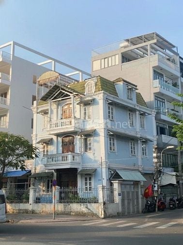 180 triệu/tháng, Cho thuê MT số 3 Nguyễn Văn Hưởng, Thảo Điền, Quận 2