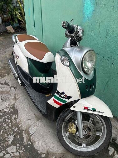 Yamaha Mio Classico Trắng Xanh Nâu