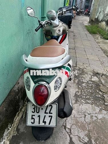 Yamaha Mio Classico Trắng Xanh Nâu