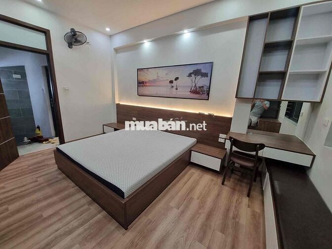 Cho thuê nhà riêng tại Trần Quốc Vượng