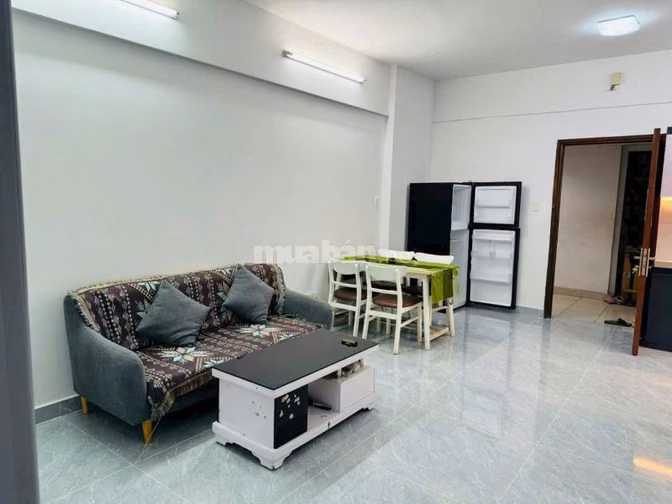 C/c 10A Trần Nhật Duật căn 2p ngủ,nội thất, giá 11tr/tháng