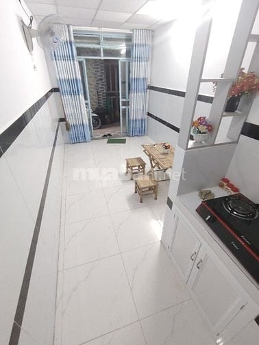 Nhà cần bán gấp.............. 