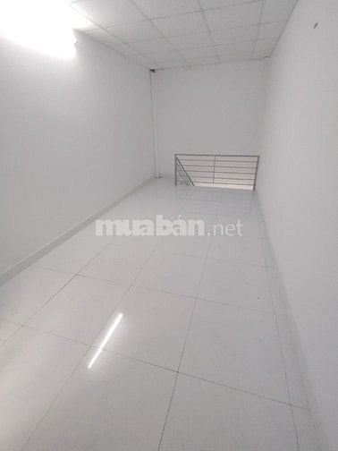Nhà cần bán gấp.............. 