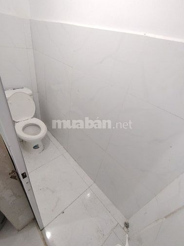 Nhà cần bán gấp.............. 