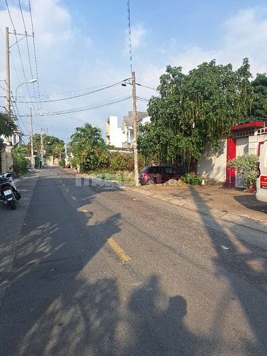 Bán xưởng Hóc Môn mặt tiền đường tan hiệp 44.dt 1000m xd trệt lầu 