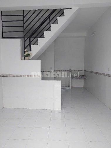 Bán nhà Long Hậu dtsd 140m, xây làm 2 căn, cạnh SG Village, T&T