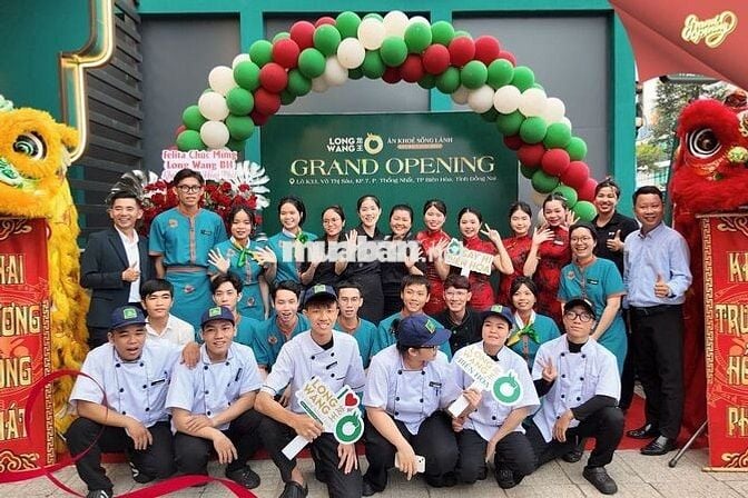 TUYỂN 10 PHỤC VỤ/PHA CHẾ LƯƠNG TÍP CAO + PHỤ CẤP