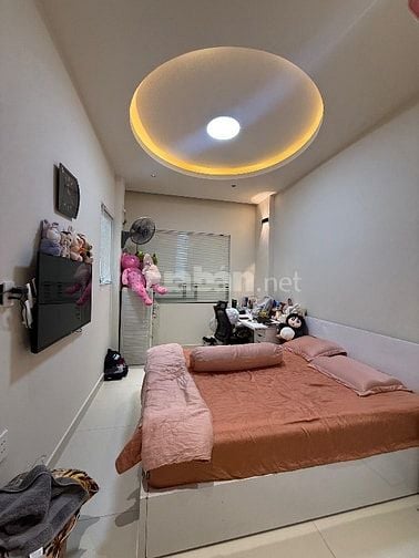 GIÁ 9T ĐIỆN BIÊN PHỦ QUẬN 10 - DT 60M2 SÁT MT, 5PN XEM LÀ THÍCH
