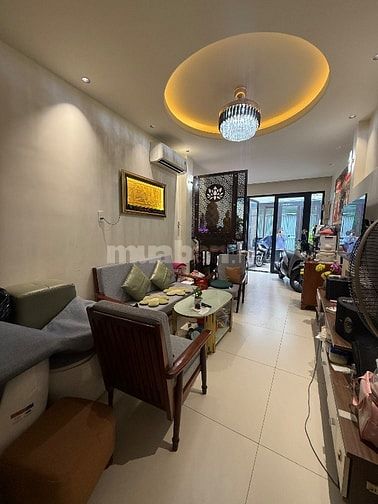 GIÁ 9T ĐIỆN BIÊN PHỦ QUẬN 10 - DT 60M2 SÁT MT, 5PN XEM LÀ THÍCH