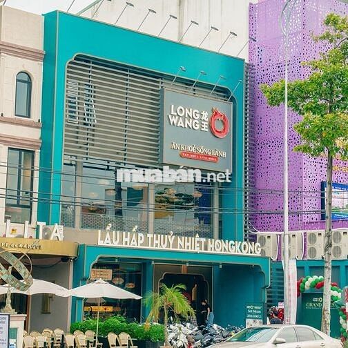 TUYỂN 10 PHỤC VỤ/PHA CHẾ LƯƠNG TÍP CAO + PHỤ CẤP