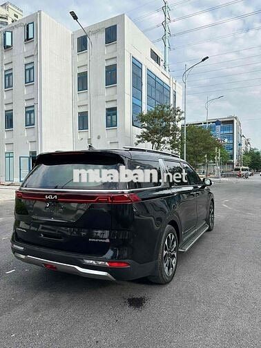 Kia Carnival Signature 2022