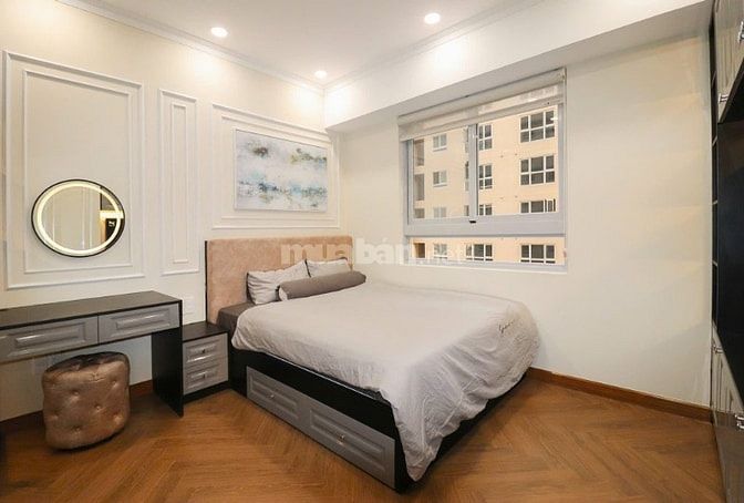Cần bán căn hộ chung cư Cosmo, 3PN, nội thất cao cấp, sang tên ngay