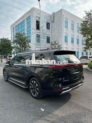 Kia Carnival Signature 2022