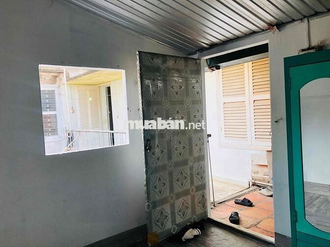 Phòng trọ nhỏ 12m2 cực thoáng mát tại Hoàng Hoa Thám, P. Gia Định