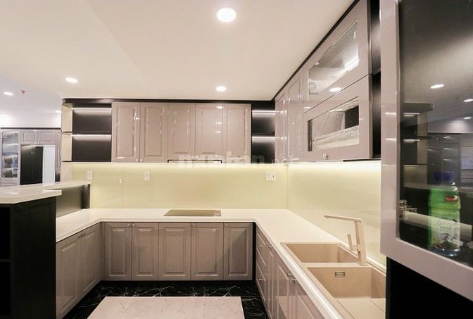 Cần bán căn hộ chung cư Cosmo, 3PN, nội thất cao cấp, sang tên ngay
