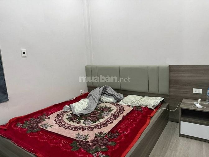 Phố 8/3 - 25m2 - 5 tầng - 3 ngủ - ở sướng - gần ô tô - chi nhỉnh 6 tỷ