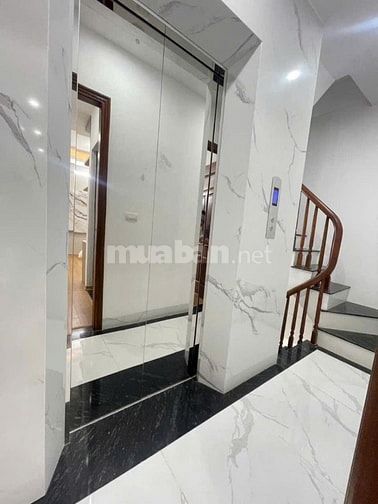 💥💥💥 NHÀ MỚI TINH - THANG MÁY - CỰC GẦN PHỐ - NGÕ NÔNG - GẦN HỒ