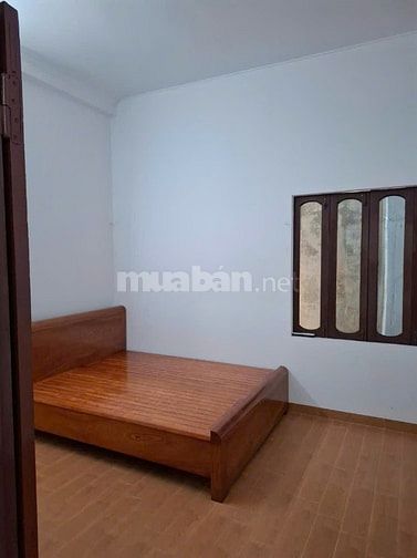 Cho hộ gia đình thuê ở và làm VP nhà trong ngõ phố Hoàng Văn Thái,