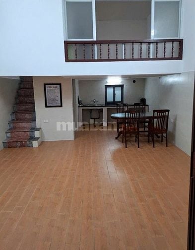 Cho hộ gia đình thuê ở và làm VP nhà trong ngõ phố Hoàng Văn Thái,
