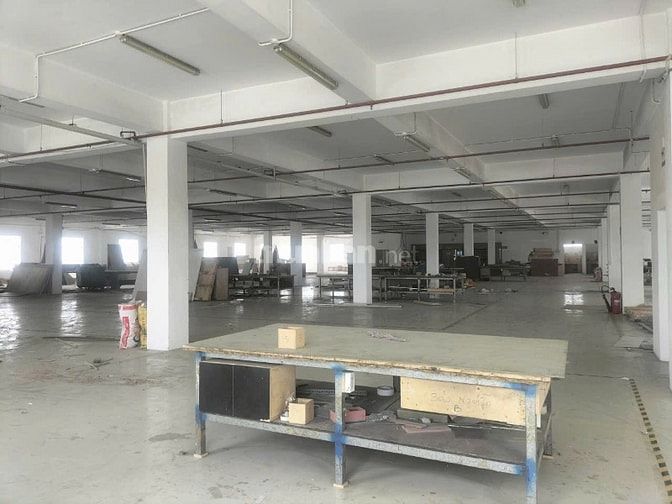 Cho thuê xường Q12 hiệp thành  dt 7500m  giá 700tr