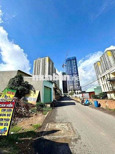 MẶT TIỀN KD DĨ AN HCM MỚI VIP NHẤT CỤM KHU CHUNG CƯ LÀNG ĐH CHỈ 6TY4