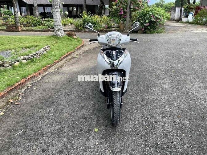 Honda SH Mode 2018 Trắng đen