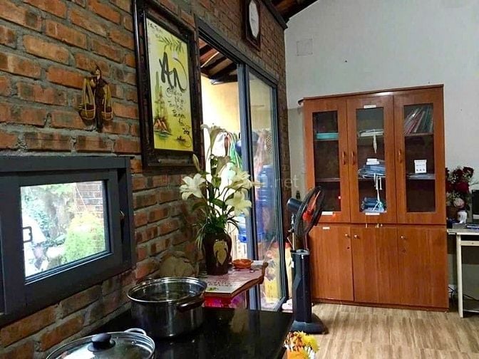 Bán Nhà đẹp ở ngay Yến Nê 1, 160m2, ngang 6m, thông thoáng