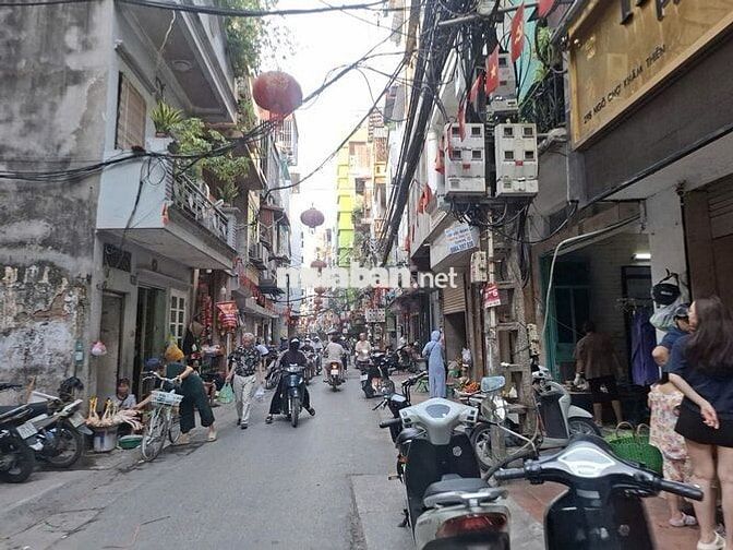 Bán nhà riêng phố Khâm Thiên, Đống Đa full đồ, thang máy 40m2 8.9 tỷ