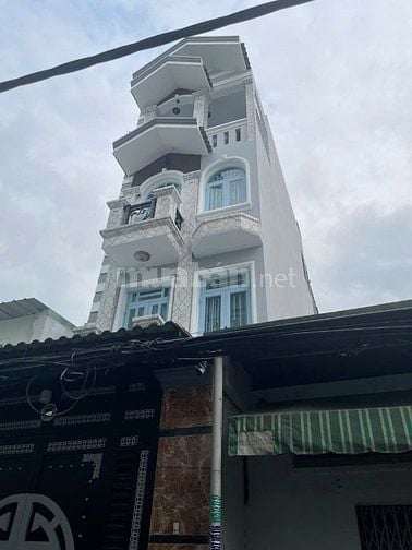 nhỉnh 8 TỶ- Siêu Phẩm 4 Tầng MỚI Keng kế bên Bàu Cát Tân Bình.