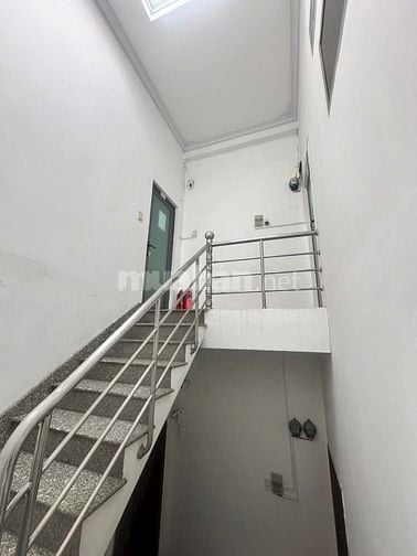 Bán nhà góc ngã tư đinh bộ lĩnh