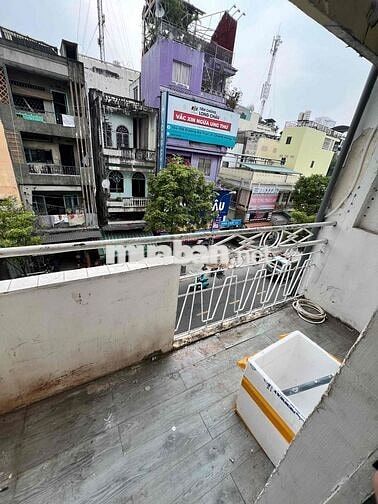 cho thuê nguyên lầu 1 riêng biệt