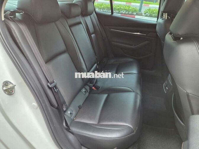 Mazda 3  Luxury 2023 Trắng 24.000 km
